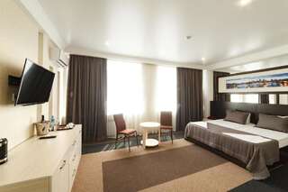 Отель Meridian Караганда Большой двухместный номер с 1 кроватью или 2 отдельными кроватями-17